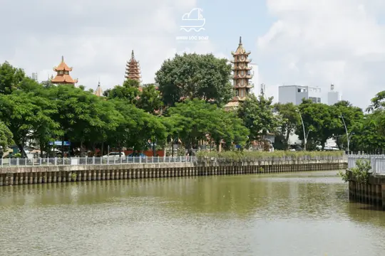 Kênh Nhiêu Lộc: Sự Thay Đổi Đáng Kinh Ngạc Sau Hơn 10 Năm Cải Tạo