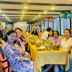 Thuê Thuyền Nhiêu Lộc 2 Tầng (10–30 Người)