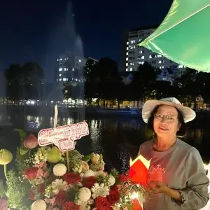 Thuê Thuyền Nhiêu Lộc 2 Tầng (10–30 Người)