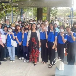 Thuê Thuyền Nhiêu Lộc 2 Tầng (10–30 Người)