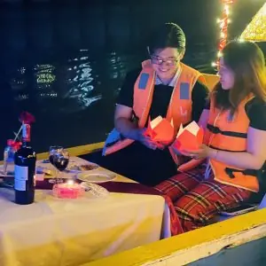 Thuê Thuyền Nhiêu Lộc (10–30 Người)