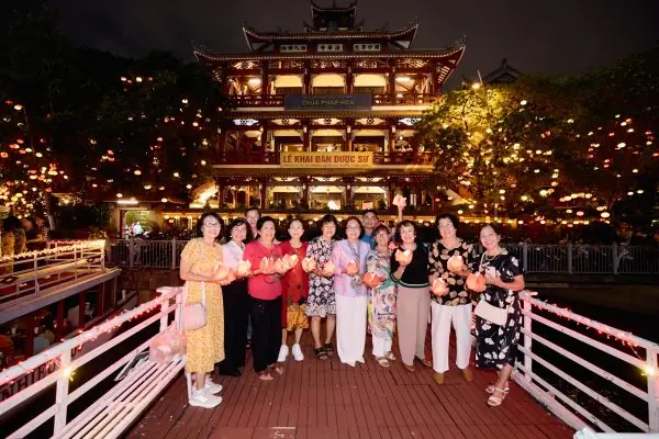 Tour thuyền Nhiêu Lộc – Trải nghiệm khám phá một Sài Gòn khác từ mặt nước